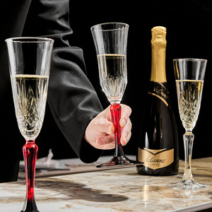 Nuovo Calice in Cristallo Intagliato Stile Europeo per Flûte 201-300ml, Bicchiere Romantico per <span class=keywords><strong>Vino</strong></span> Frizzante - Product Image 5