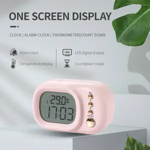 뜨거운 판매 TV 모양 귀여운 디자인 새로운 디지털 알람 데스크탑 전자 시계 온도 LCD 디스플레이