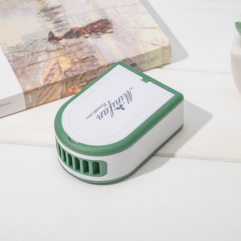 สีเขียว