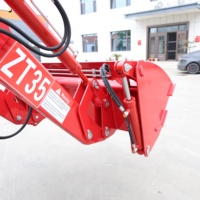 Tracteur agricole à quatre roues motrices de 90 CV avec chargeur frontal, un tracteur polyvalent pour le labour et le transport sur les terres agricoles