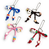 Breloques de sac en corde tressée colorée en gros, perles acryliques lettres et étoiles, porte-clés à fermoir en forme de cœur pour la décoration de sacs à main