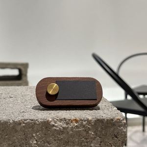 Etiqueta de Precio de Madera de Nogal Maciza Ecológica Tallada para Exhibición de Precios de Productos, Etiqueta de Precio de Pastel, Etiqueta de Precio Simple de Alta Calidad, Regalo Empresarial Escrito a Mano - Product Image 1