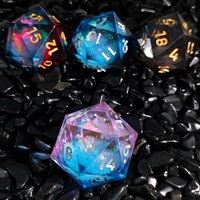 Dadu Resin Transparan Wonderland Quicksand Besar 35mm dengan Inti Cair, Dadu D20 Besar untuk Pecinta DND