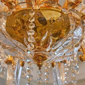 De china moderno claro al por mayor nuevo diseño de moda de lujo flor cristal candelabro de cristal - Product Image 2