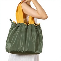 Sac de courses réutilisable pliable en polyester, grande capacité, blocs de couleur, écologique, avec larges sangles pour les voyages et la salle de sport