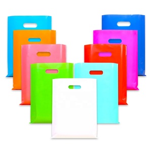 Bolsas de plástico para embalaje de ropa, etiqueta personalizada, Material respetuoso con el medio ambiente, LDPE, asas de plástico para embalaje - Product Image 1