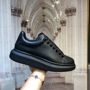 Zapatillas Deportivas de Alta Calidad, Totalmente Negras, con Suela Gruesa y Cordones, Modernas para Invierno y Primavera - Product Image 3