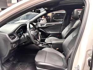 <span class=keywords><strong>Ford</strong></span> <span class=keywords><strong>Focus</strong></span> 1.5T ST Line 2020 Usado, Sedán EcoBoost Automático de Alto Rendimiento en Stock, Suspensión Trasera Independiente - Product Image 5