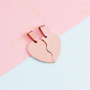 Collier en acier inoxydable avec pendentifs en forme de cœur brisé personnalisés en gros pour les couples - Product Image 3