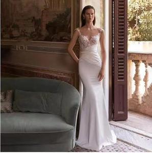 Elegante y Hermoso Vestido de Novia Corte Sirena con Apliques de Encaje en Satén - Product Image 4