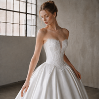 Robe de mariée de bal, style princesse, avec corset cœur, dentelle, perles, satin Mikado, traîne cathédrale, grande taille, sur mesure