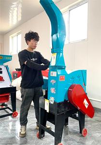 Paille de foin ensilage herbe hachoir broyeur paille coupe machine alimentation animale ferme herbe scooty machine <span class=keywords><strong>prix</strong></span> népal 1.8 tonne/h - Product Image 3