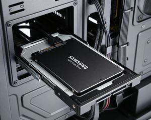 MZQLB7T6HALA-00W07 PM983A 7.68TB U.2 PCIe 3.0 X4 SSD 데이터 센터 및 AI 서버용 - Product Image 5
