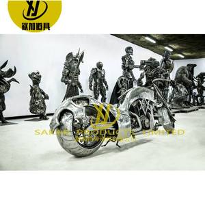 Nouvelle conception moderne, statue de <span class=keywords><strong>robot</strong></span> <span class=keywords><strong>Spiderman</strong></span> en acier inoxydable, sculpture en forme de goutte d'eau, taille réelle, faite à la main, couleur personnalisée - Product Image 5