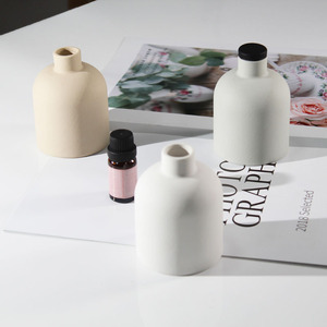 Diffuseur d'arômes sans flamme en argile colorée minimaliste 200 ml pour la vente en gros transfrontalière, avec bâtonnets diffuseurs et bouteille de parfum pour diffusion olfactive - Product Image 5
