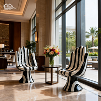 Chaise Fauteuil Façonnée à la Main pour Mobilier Commercial – Chaises de Loisirs Durables pour Extérieur, Salon, Club, Hall d'Hôtel – Fabricant de Meubles d'Accent