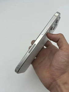 Venta al Por Mayor de Teléfonos Originales Desbloqueados Usados para 15 Pro Max 256GB/512GB 8GB RAM, Compatibles con 5G, Grado A+ y con Garantía - Product Image 3