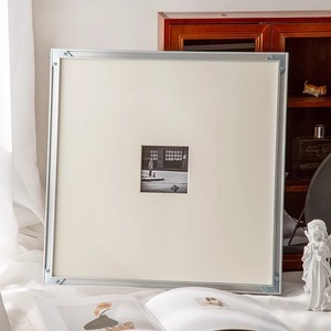 <span class=keywords><strong>Cadre</strong></span> photo en alliage d'aluminium de qualité industrielle <span class=keywords><strong>50x70</strong></span> rectangulaire finition <span class=keywords><strong>argent</strong></span>ée design minimaliste sans <span class=keywords><strong>cadre</strong></span> avec passe-partout - Product Image 3