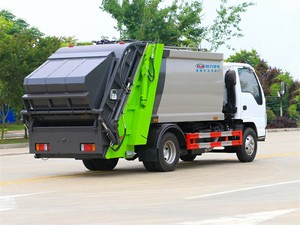 Camión Compactador de Basura Isuzu ELF de 5m³ 4X2, Nuevo, Altamente Maniobrable, Ideal para Zonas Residenciales y Calles Estrechas - Product Image 6