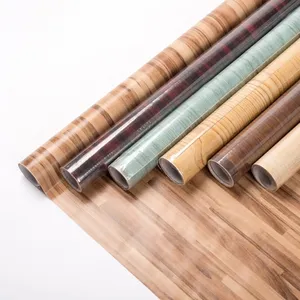 Meilleur prix placage de bois naturel auto-adhésif grain de bois films décoratifs en PVC pour meuble armoire