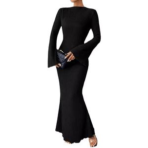 Vente en gros de robes maxi en tricot pour femmes, personnalisables, nouvelle collection automne-hiver, col rond, manches longues, coupe ajustée, style tendance - Product Image 1
