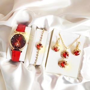 <strong>Women's</strong> Luxury Quartz Alloy Case Pointer Dial Eco-Friendly Folding Clasp PU <strong>Watch</strong> Strap Fashion <strong>Set</strong> - Product Image 2