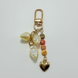 Porte-clés Chenxi au design original, mignon, en forme de fraise, mini sac à main, décoration de sac, chaîne de téléphone, perles en forme de cœur, cadeau pour la Saint-Valentin - Product Image 5