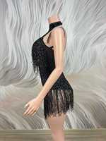 Combinaison de scène de luxe Ocstrade avec franges en strass noirs, découpes et maille, pour salsa et spectacle