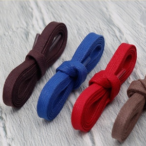 Lacets plats en coton ciré personnalisés de 8 mm, couleur unie - Lacets plats cirés de qualité supérieure pour baskets blanches et chaussures en <span class=keywords><strong>toile</strong></span>, vente en gros - Product Image 1