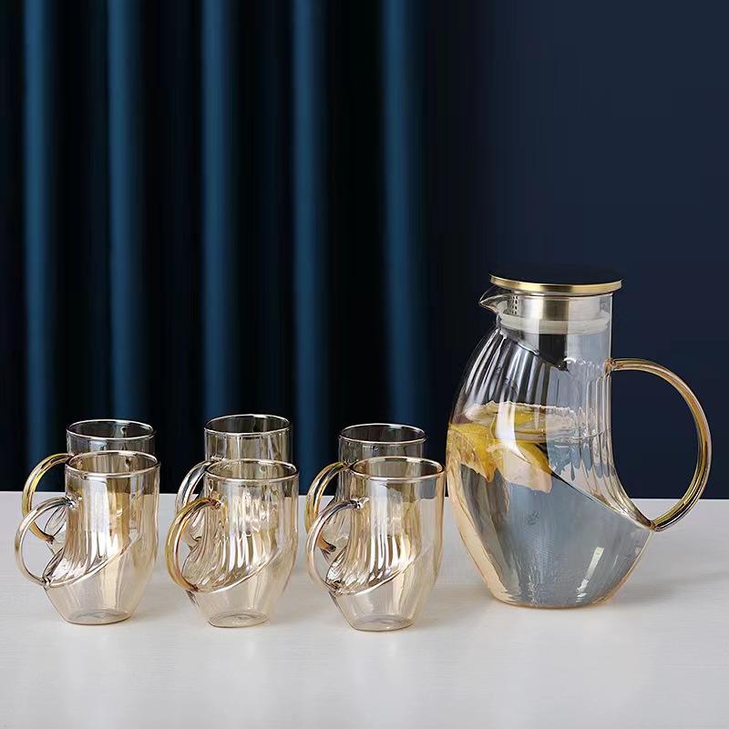 Carafe Eau Inox 1L Pichet à Eau En Inox 1 Litre Avec Bec Verseur Et Garde-glace - Carafe Pour Eau Froide Ou Chaude Carafe Pour Thé Glacé