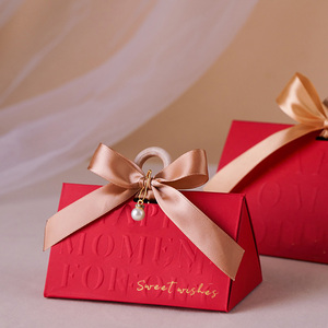 RTS Pequeños Dulces Favor Regalo Embalaje Caja de papel Pirámide Fiesta de Navidad Boda Invitados de chocolate Caja de recuerdo