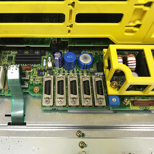 Unidad LCD FANUC A02B-0303-D570 de 10.4 Pulgadas con Marco 31i-A para Sistema CNC A02B0303D570 - Product Image 3