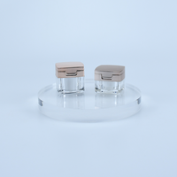 3g 6g Mini bocaux vides carrés en plastique or rose pour baume à lèvres Contenant pour crème oculaire avec bouchon rabattable
