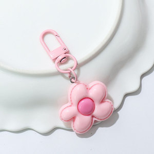Porte-clés fleur coloré mignon à cinq pétales pour fille, breloque décorative DIY pour sac à main, téléphone portable, étui d'écouteurs - Product Image 5