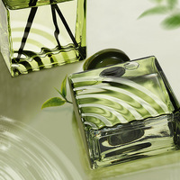 Bouteille en verre de diffuseur de roseau de luxe en gros 200ml 100ml bouteille vide carrée de diffuseur de parfum avec boîte