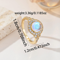 Bague plaquée or éblouissante et charmante avec cabochon en pierre de lune, halo de zircone cubique, grappe triangulaire et perles serties, bijou pour femme, cadeau