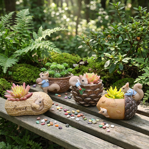 ROOGO Pots de plantes originaux de 10 cm, joli pot en résine en forme d'écureuil, pot de fleurs créatif pour la maison et le <span class=keywords><strong>jardin</strong></span> - Product Image 5
