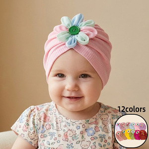 Bonnet Bébé Xiximi à Boutons et Fleurs, Vêtements pour Nouveau-né, Chapeau Confortable d'Hiver pour Bébé, Bonnet à Enfiler - Product Image 1
