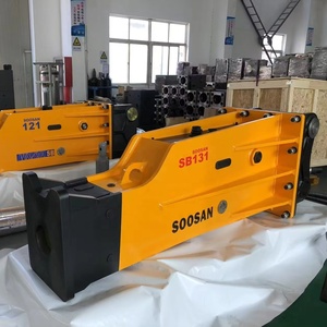 Martillo Hidráulico SOOSAN SB 131 Tipo Caja para Excavadoras de 30-45 Toneladas con Motor, 1 Año de Garantía, para Construcción y Demolición - Product Image 1