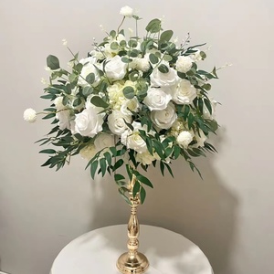KEWEI-J939 Bouquet de fleurs artificielles avec feuilles d'eucalyptus vertes et <span class=keywords><strong>roses</strong></span> blanches pour centre de table de mariage - Product Image 3