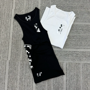 H1981 थोक हॉट सेलिंग क्लासिक फैशन डिजाइनर महिलाओं के लिए मुद्रित स्लीवलेस बनियान स्कर्ट - Product Image 4