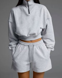 Set da Donna con <span class=keywords><strong>Felpa</strong></span> Corta con Zip a Un Quarto e Pantaloncini Comodi con Logo Personalizzato, Completo Sportivo Casual a Due Pezzi, Abbigliamento da Casa Estivo - Product Image 3