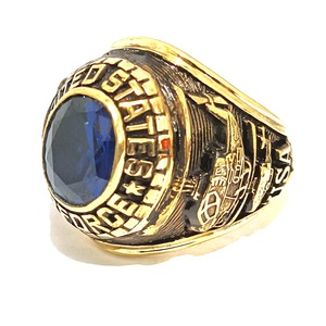 Anillo Moderno Personalizado de Latón con Zirconia Unisex - Product Image 3