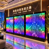 Mur d'eau en acrylique incurvé sur mesure, avec LED RGB changeantes de couleur, écran d'eau incurvé, cloison pour hall d'hôtel