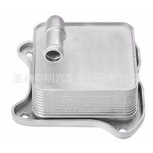 ออยล์คูลเลอร์ 03F117021A ระบายความร้อนด้วยน้ำ สำหรับออดี้ โฟล์คสวาเกน สโกด้า กอล์ฟ - Product Image 1