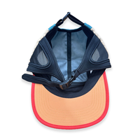Casquette de Surf Homme Plate à 5 Panneaux avec Trous Latéraux Découpés au Laser Respirante Anti-UV Personnalisée en Gros pour l'Équitation et le Camping
