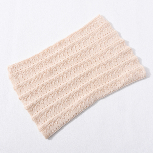 Vente en gros de logo personnalisé cache-cou boucle couleur pure doux léger plaine écharpe foulard automne hiver femmes <span class=keywords><strong>tricot</strong></span>é <span class=keywords><strong>laine</strong></span> écharpe - Product Image 2