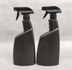 बड़ी क्षमता 750 मिलीलीटर कार क्लीनर स्प्रे बोतल और घरेलू सफाई एजेंट के लिए 1000 मिलीलीटर फ्लैट प्लास्टिक उत्पाद - Product Image 1