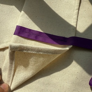 Bolsa de Algodón Natural Reciclable Chuanghua con Borde de Encaje y Cinta de Seda, Impresión Serigráfica para Empaque de Ropa, Logotipo Personalizado - Product Image 2