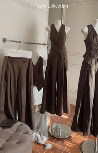 ชุดเสื้อกั๊กสีน้ำตาลพรีเมียม + กางเกงขายาวทรงตรง สไตล์ทางการ มีตัวอย่างให้ดู ผ้าโพลีเอสเตอร์ผสม ทอ คอวี - Product Image 3